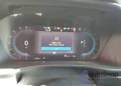 2024 Volvo Xc40 Plus z USA, uszkodzony, nr VIN YV4L12UE1R2379682